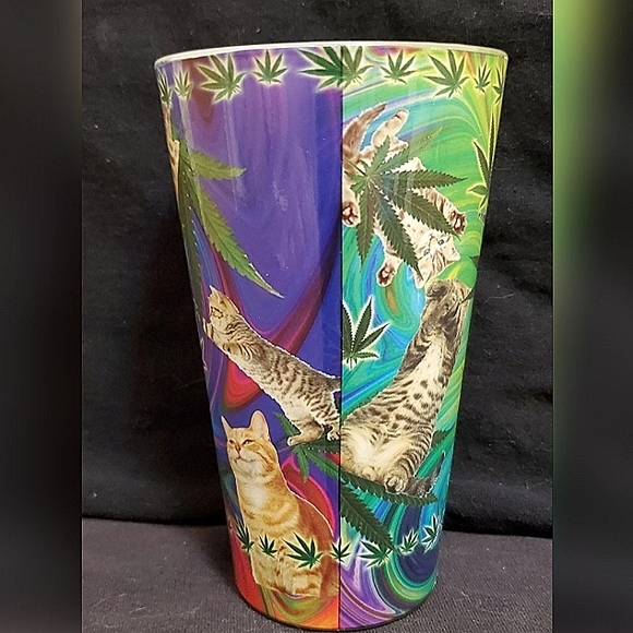 Cats and WEEEd Pint Glass NEW - Picture 6 of 9